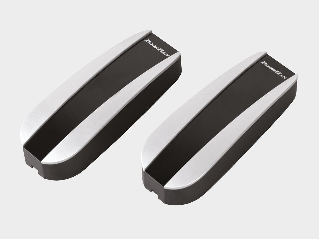 Photocell-N safety photocells consisting of infrared transmitter and receiver.